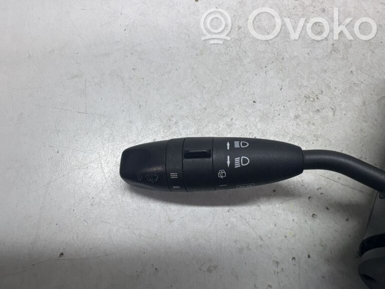 268472c6a88b713d08f96d2ad5c64ea3-cc8274bfc4f314b2531ec4a9b2399dcb_wiper_turn_signal_indicator_stalk_switch