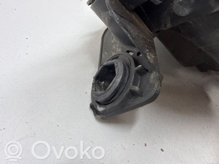 2825ab731d8e7cd5f81eeff18aeffafc-f24b47e1b29663929d67e48b019f8bd4_headlight_headlamp