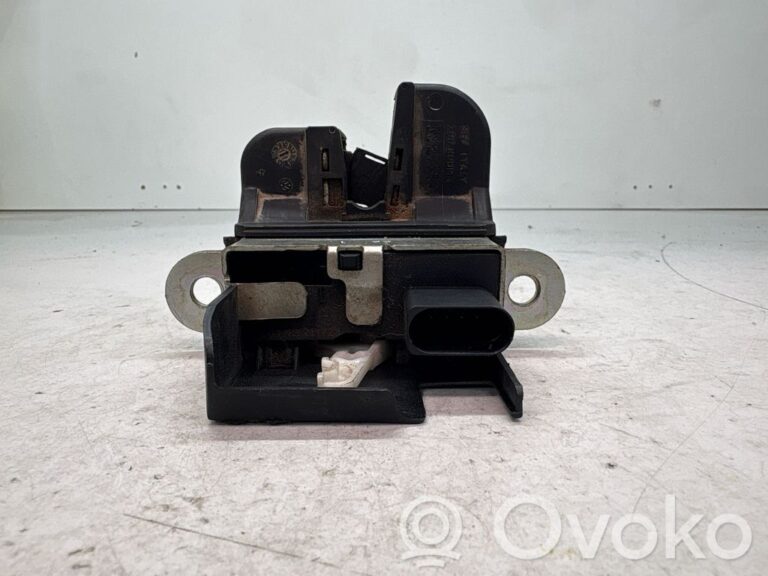 28574de1f49530ee497ac3dcf7ef0f61-0beac027318c54c6fbda30db47e6d722_tailgate_trunk_boot_lock_catch_latch