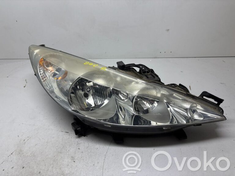 29149a4c9d9deb630c42c38c71853249-253e8f768f3bba3e8ba8834c817abf45_headlight_headlamp