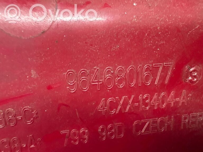 2c7c749f188f3e46b330efd2a4a7e1b1-2d8ea64d2fc0c5f776df17fc8d731955_rear_tail_lights