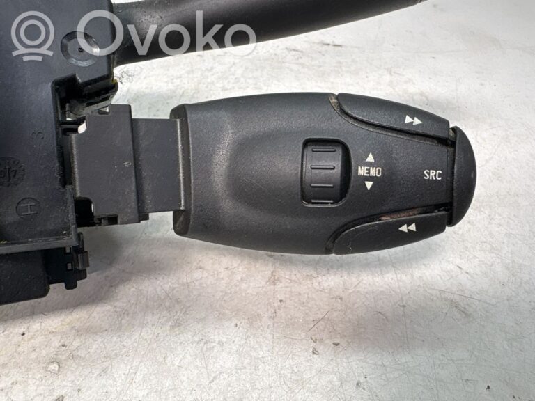 2c8de6ef4833fe31dcffa6d0fc6134b2-f57e36e4e0b027b033bedf5d36c6c431_light_switch