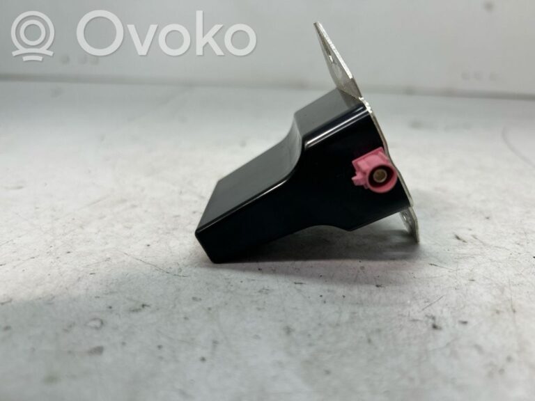 2d957ab93a29a5bf742daae1f99b44f8-ed7cd36580860b1c65b7beeefdf025bd_aerial_antenna_switch