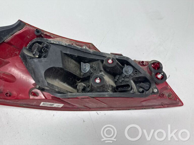 2eb0e9a3c11c99de6b04031874cf409c-55302dce86dc4a3bbaabb88d5f00f5f1_rear_tail_lights
