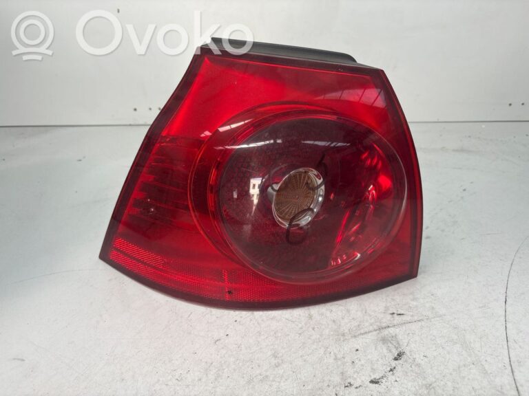 2eb8e54cbf1b00ea7c588611dcac4b2b-03b40c5dd6a8af1ceb0340451601eace_rear_tail_lights