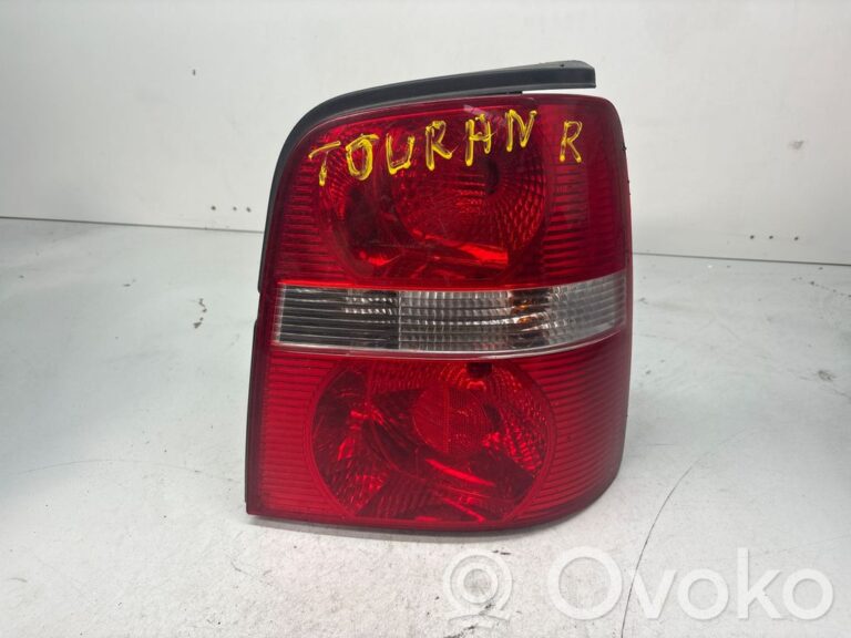 2f0238cb2989e92f8a40b4844fbd27da-987786bf24d6a6eaddc9c3305ae1c64e_tail_light_bulb_cover_holder