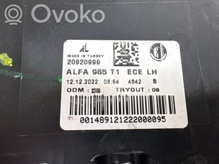 2f96fee8a1801b8b1fba7b75c347282a-9fdc406ad7048fda7d6611bb0a06afa8_rear_tail_lights