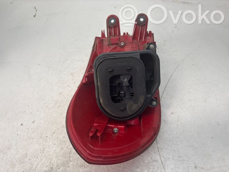 30d11a40bcdb2d3c6acc7e175a22d5be-dd52010fda986868a7951d1b6ada0eeb_rear_tail_lights