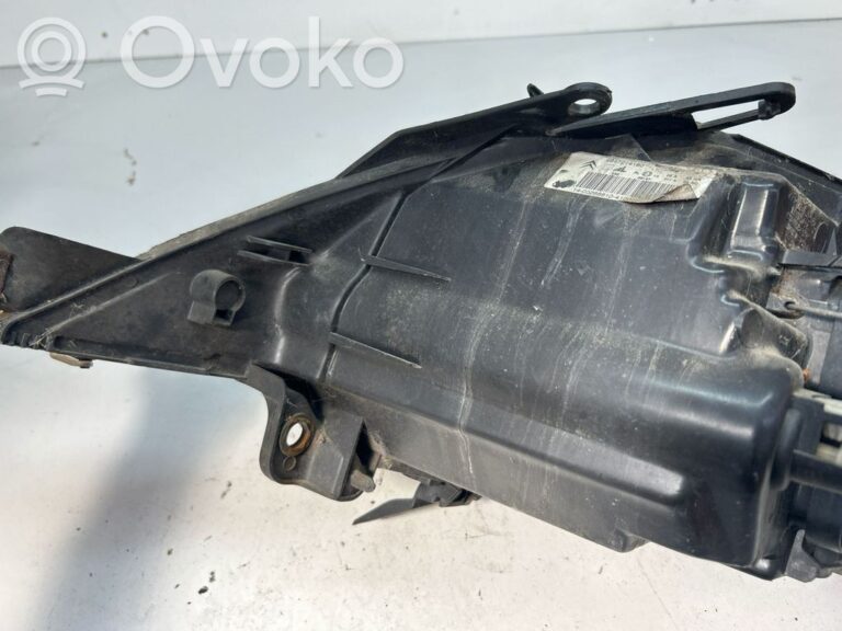 31f4e85aea912e30774ca915b6dff3cc-9fc1b02eaa935c12fc5ea32c53f59169_headlight_headlamp