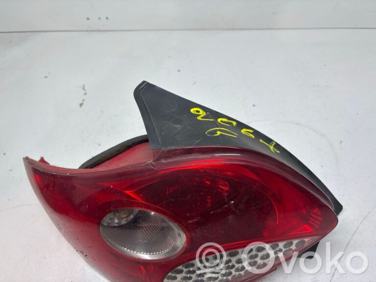 3336e9f0070b9aa4707273e6ece89240-680dd590f11f40dd3d02ad5ccddc6bac_rear_tail_lights