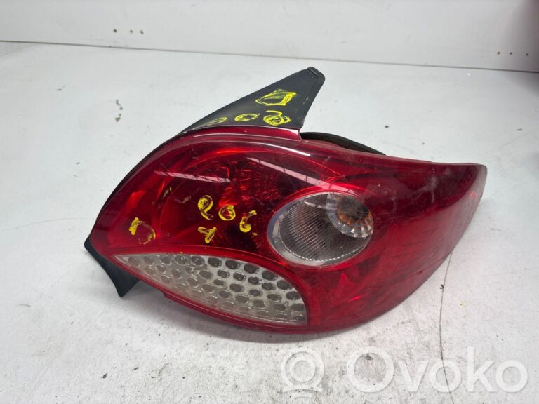 33a684497ef487cbf2ead7017ebd174f-aebcece284901dc4ea3c72a79075a127_rear_tail_lights