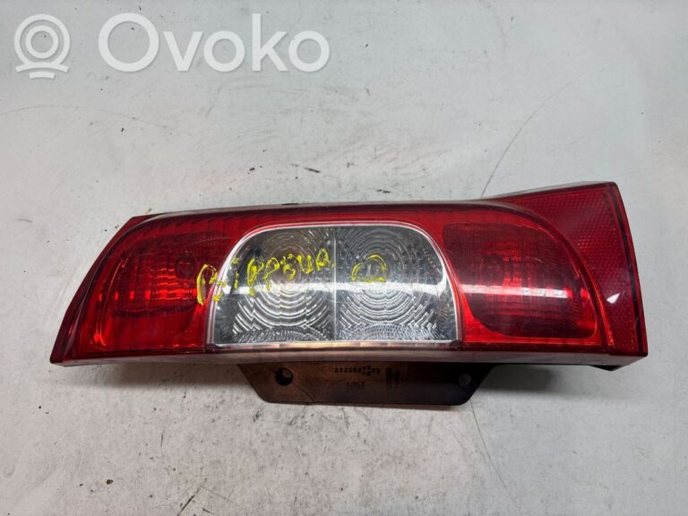 3544c039cd5db60262bb07b50f9f30aa-68e1e3fb14bb73c08361eccdf03403be_rear_tail_lights