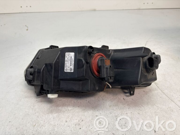 3560d9e9bd6f101b49a5fde11c80b3ba-ec2bfddd68897befdef93b1b376fc700_front_fog_light