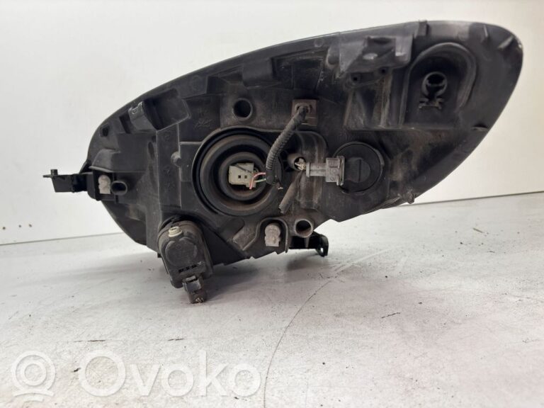 35689a4f5ea40a1fd975b32d9568cfe1-2c2aba4a4f41bbdd61ece53e27de8f21_headlight_headlamp