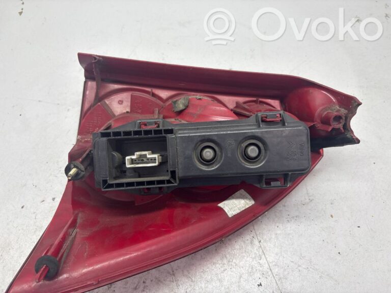 376188b1b825b143e410f1eae683b471-271e6385c47f9926c6c5b4b8db3ec201_rear_tail_lights