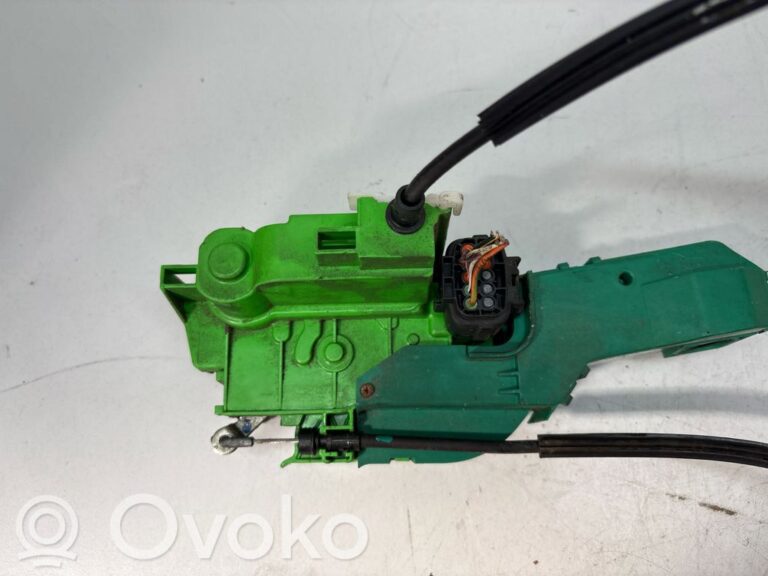 380a8ca6dccdfb6d6784b1181b8b149f-1943c72883e727911e3d3d9ce1d681b4_front_door_exterior_handle