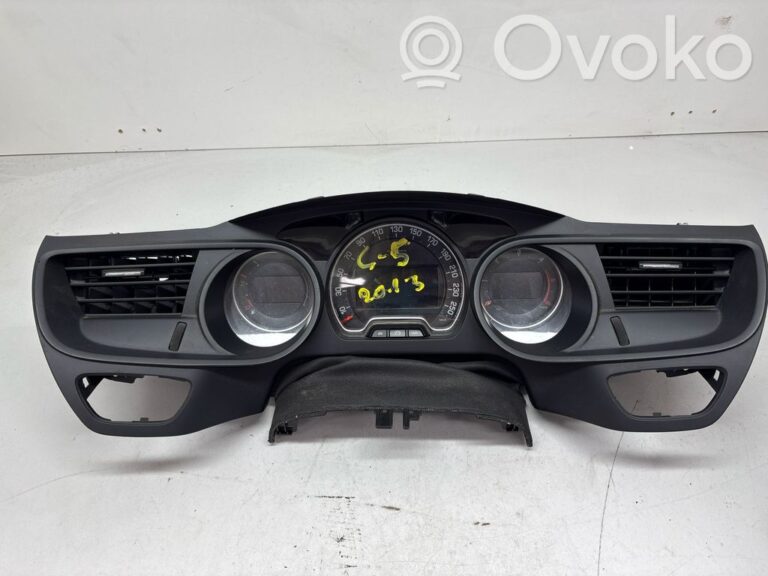 3861a8b79112d4a5323b3a313ecbf941-a29cd1bf525f1ed1c695b39cddbe715b_speedometer__instrument_cluster_
