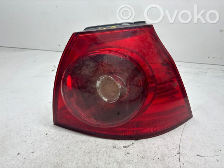 3875b931b1ef7836d1e44405f6e82925-803c9b7c67a4524b7964790e024280fa_rear_tail_lights