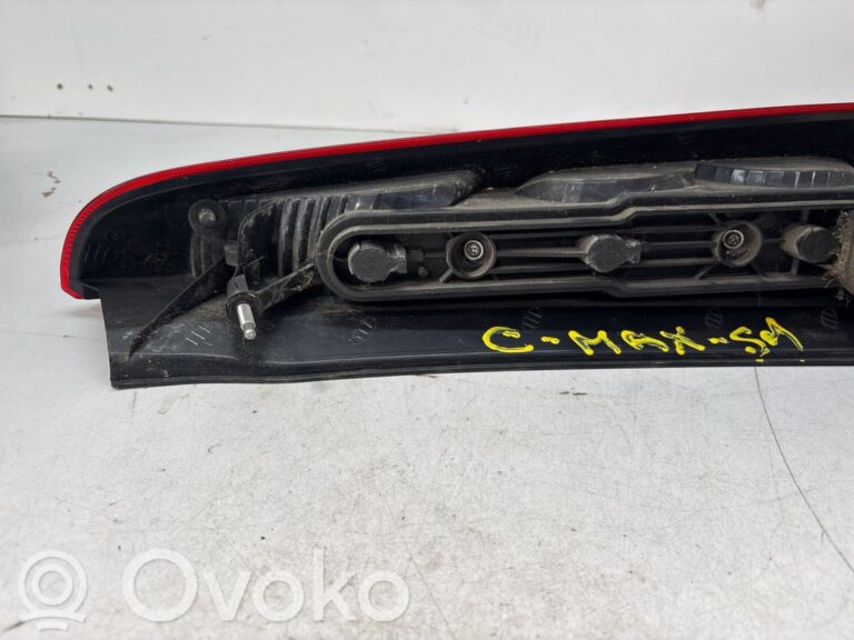 396087b900b6b297ff861c1e5bfd23ee-645f82dc3fbd2e58172bbe2e79bc63a6_rear_tail_lights