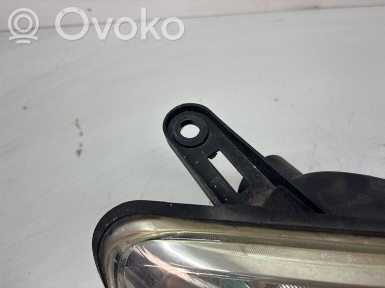 398b6148fe6bc79c4ea074360af63036-8c84d5a012a236ff6417202424263883_headlight_headlamp