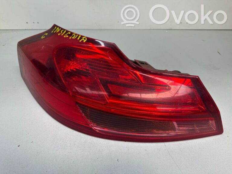3a3462c20e30aa36e70bbb2bc66d1a18-c0fc969c87b8572b672f476657ddfd5f_rear_tail_lights