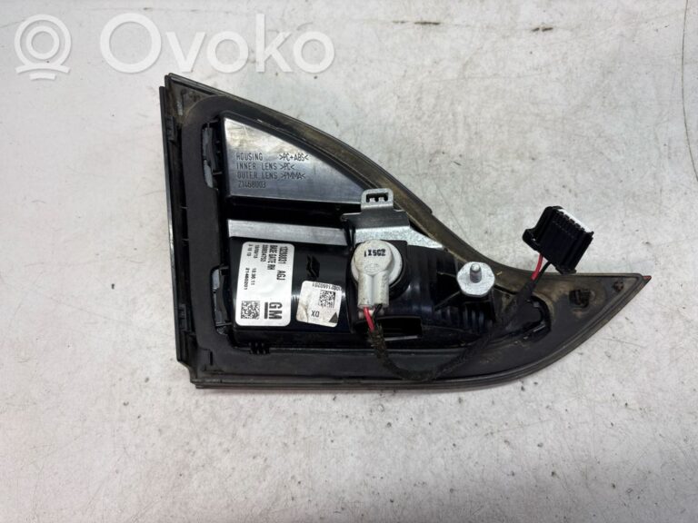 3a6fb1b09b9050a93ebfc8d8c2e2683f-9fd8a4df71898d0f79299b6a246a85be_tailgate_rear_tail_lights
