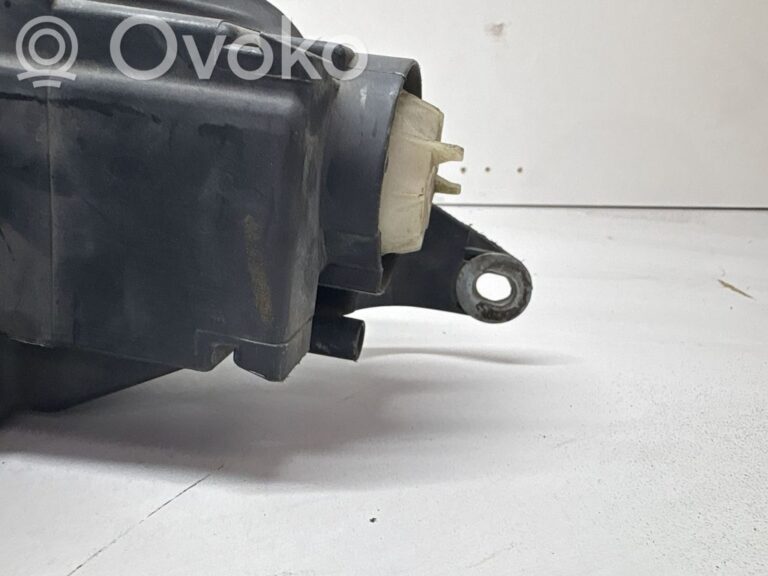 3c3ba0652823f9cdab5104c2a20c3f7e-55f055a9cbcf74a5ed1ac7e47b783554_headlight_headlamp