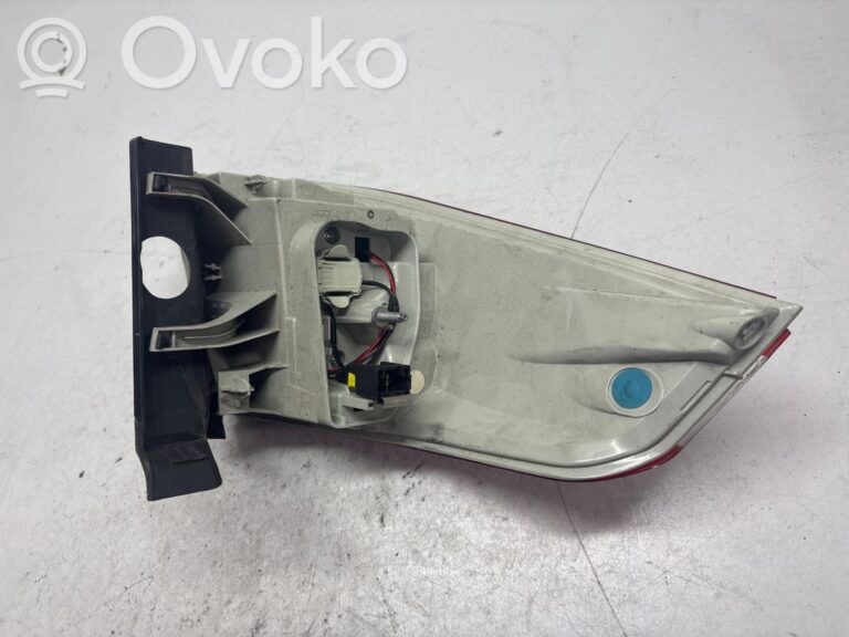 3c6e7b3575b35a468b2edec4e07fa846-9180ee1781e6f5b03d1e70279e2f09be_rear_tail_lights