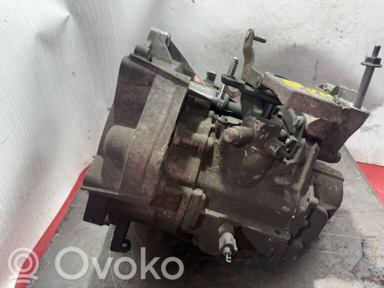 3d989fddff103f4e90577e27a1277fa0-fd759721ab4fce71e4e7bccab2a2147b_manual_6_speed_gearbox