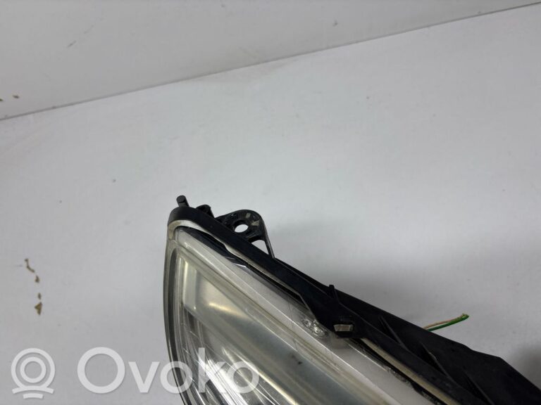 3dc3d6642cdbd1bd336e83674a97f18a-6205956ddbba8200cedbe0385fc4c522_headlight_headlamp