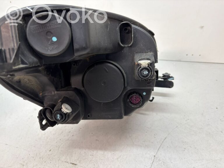 3ee79149fbffaed1ad801d34bc0abd87-444bbf79d9458ad82a3285f434aac586_headlight_headlamp