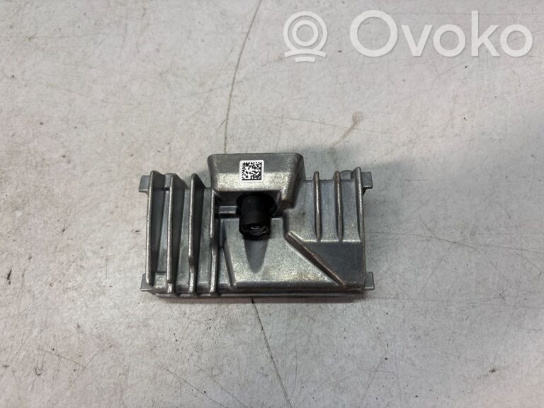 3f789a8461c6f1b183e3d350550c4ca4-8bd50d362b2224ece52a305b79fa2893_reversing_camera