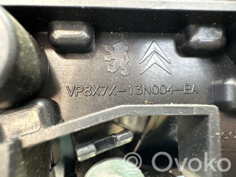 40048c0b378f56c4a3fed7623303bef6-0633790f98d0727ae4f2fe083105260e_rear_tail_lights