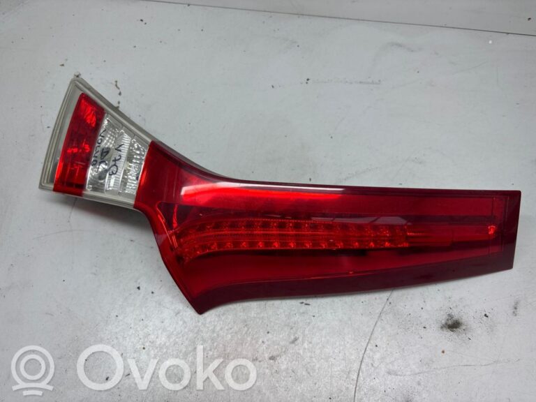 405d6c9ab56bc3d55367a8421f58bfda-8db8ca98f7ac441e39cec05e9913b4f6_tailgate_rear_tail_lights