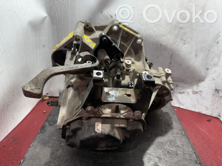 4122d798d124b5f034a7b0d2711ff531-7b2ea6a4bd9aefbed0e0304043c5bfab_manual_5_speed_gearbox