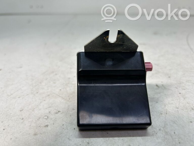 41da6d08399888a5c7d8de1509f0c373-56f8808c78e0606eea8a2b125cc57123_aerial_antenna_switch