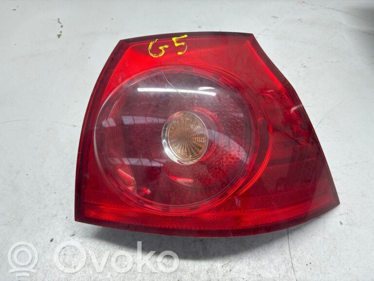 42f967e2be84008e4316f9d8430f8bae-469a5291ca10875f3bd06b5b2cd348a2_rear_tail_lights