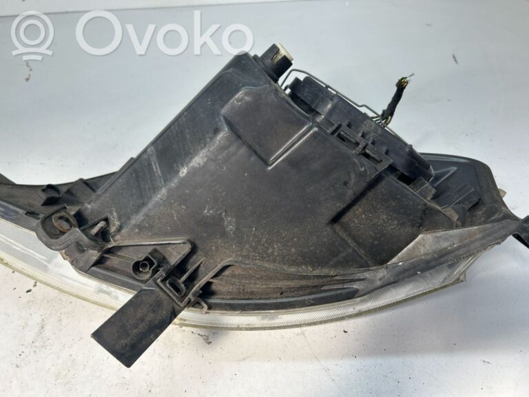432a4de4a8873fdf57e516d784c95679-e01f2839d1d7ace246bf81a11cc8fa5f_headlight_headlamp