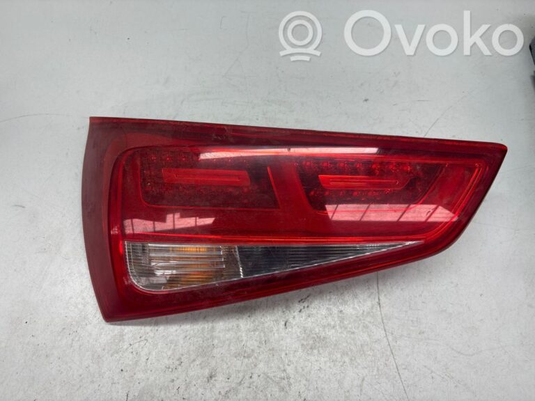 4364ac448fe559a0b454a022e945652f-feaa05738ebf77c73ea6ee15d40b0ee3_tailgate_rear_tail_lights