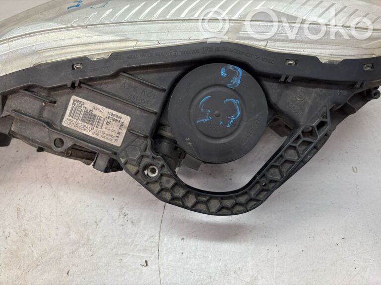 43f35f8fe3a53618ffbce28bfbf46fa0-b604489d3906c0fc6b4c7557b5c6c963_headlight_headlamp
