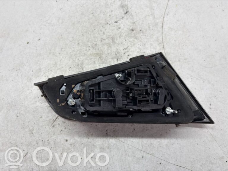44440cc10a93fe719b4741184159e1f6-9e2f658b8d14a563ffcbd919ad13cc5a_tailgate_rear_tail_lights