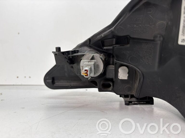 44655ff93474ca52098be95908d97916-70814e76a46a7c688b246ab629c1ad9c_headlight_headlamp