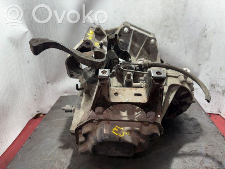 44e9db128699d4da02ce1da506e6acbd-945dc29354b6494d336c1d568f1c7c2d_manual_5_speed_gearbox