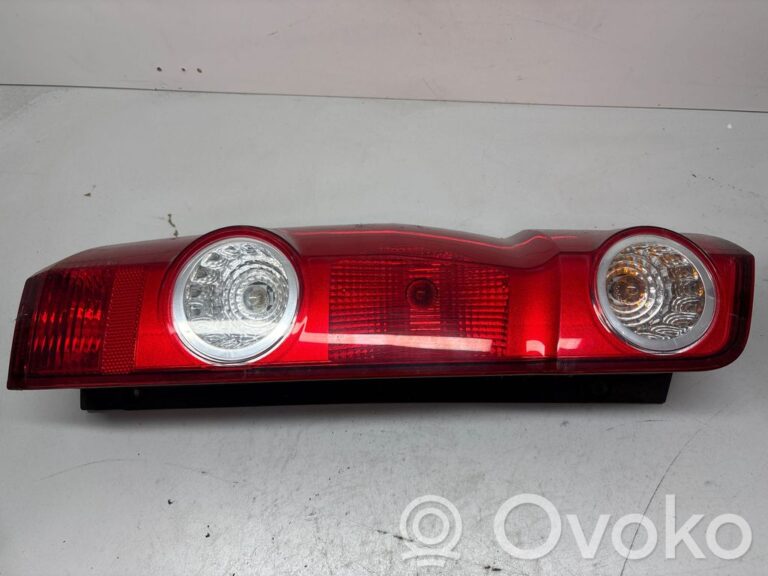 45a36838184db1b4e02075e748b83dd6-fa8b2485bad143c376eb8b64b36eabbd_rear_tail_lights