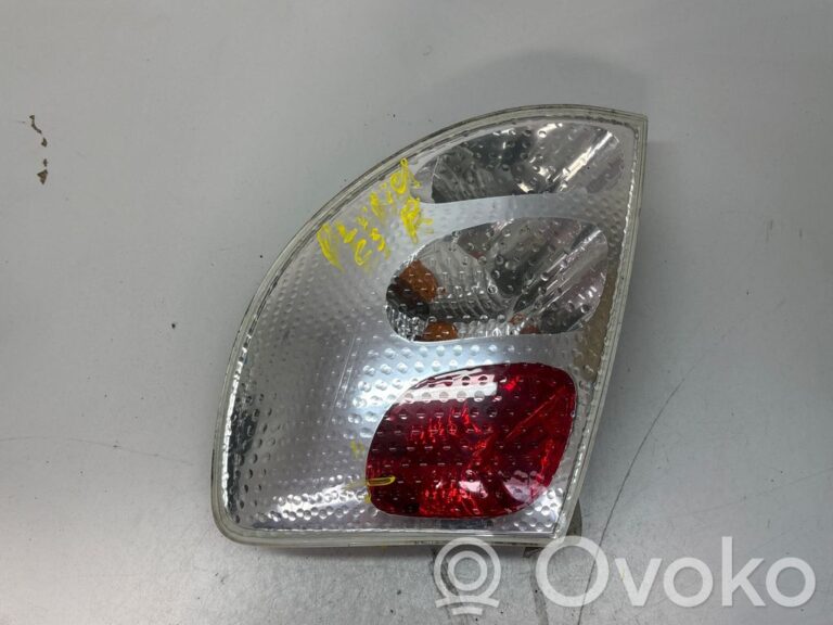 45eb581410be44a1e2973264c5256275-9db828c152cbdbcadd6a1e4bf12509c4_rear_tail_lights