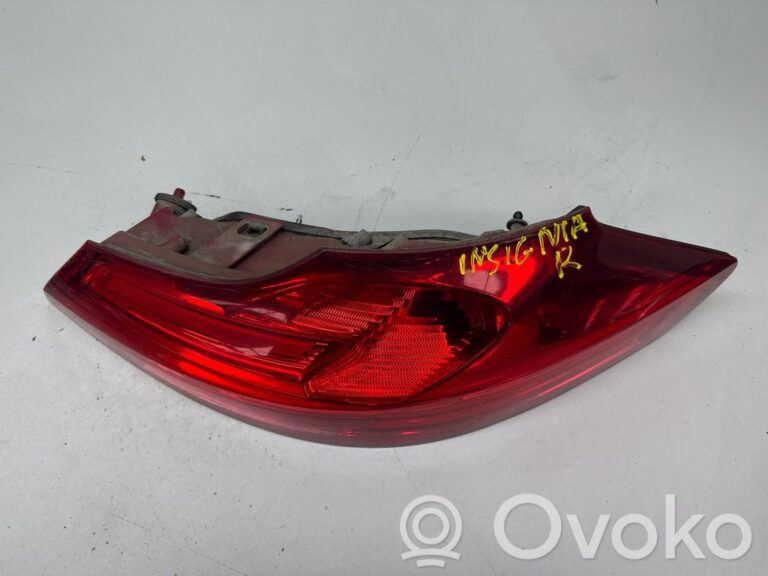466c9f135cb7af2c30e82f6bcb5626eb-e5a6bbe79e1463a47e59688f1d1b929c_rear_tail_lights