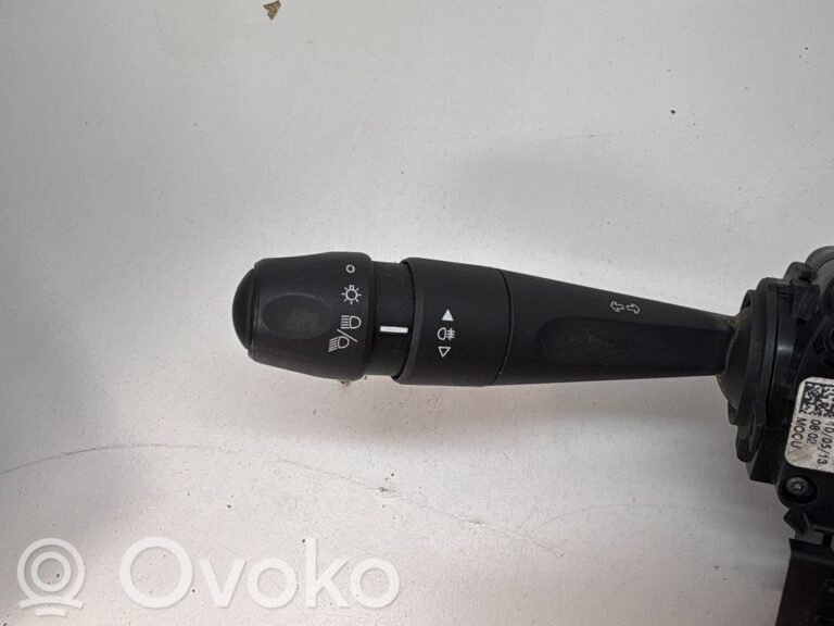 47d7c519590a8a44fcb966ae0d37ac18-ee77b8649c3bc3f04ef4dcbc74721b76_wiper_turn_signal_indicator_stalk_switch