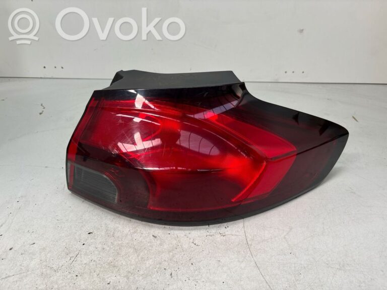 47df6e6e94285756e32250d92700d862-2f41365ead70e026fceec3d3080a0189_rear_tail_lights