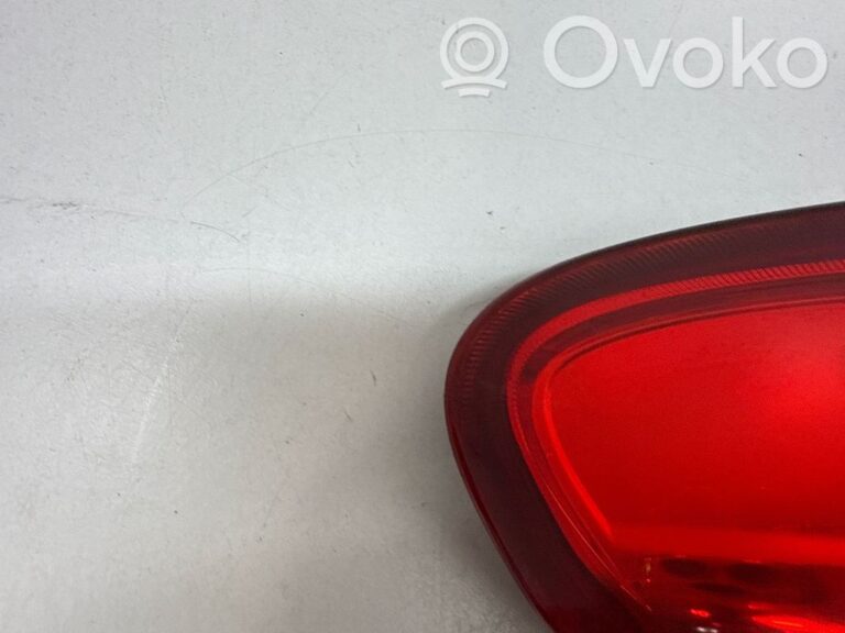 48ee0e0eb7a76c2e8a4e4632320c7421-b22ae08ba09c444792a9f064d85aa4d4_rear_tail_lights