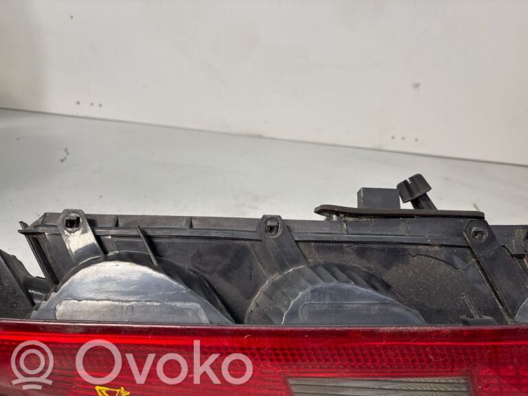 49d814120695112574cee73f47c6fbfc-3757cd7d8fd989ac7cab80e3957c51a5_rear_tail_lights